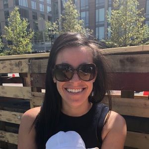 Meet your Posher, Amy